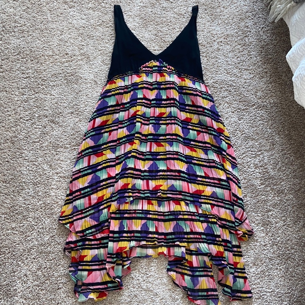 CUTE FLOWY DRESS